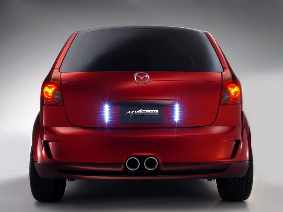  Mazda MX Micro Sport Concept 2004 года  (фото 8 из 20)